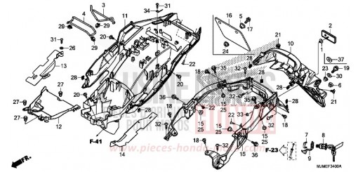 GARDE-BOUE ARRIERE VFR800XF de 2015